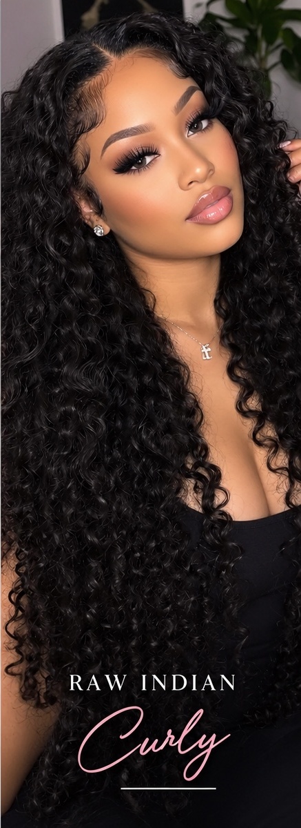 TouTouD campaign card, Curly: model wearing long, full curly raw hair